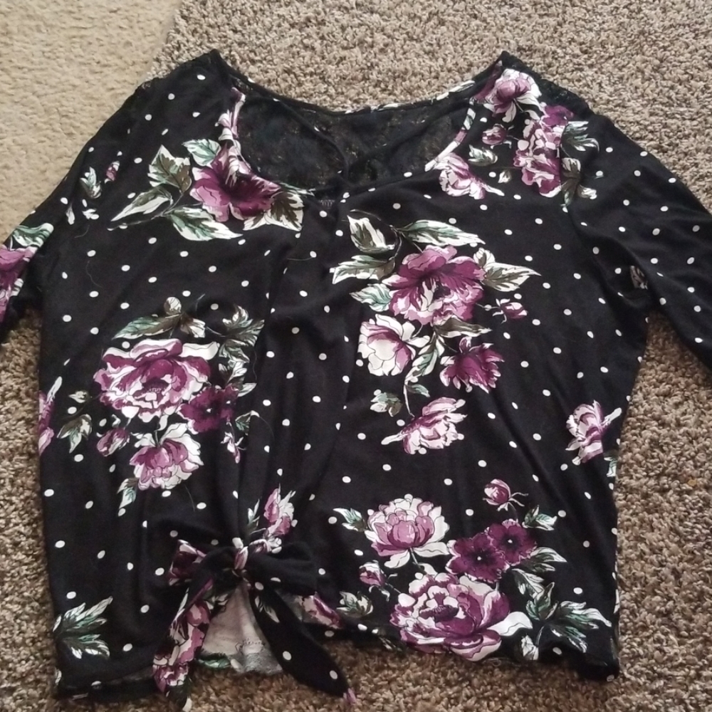 3/4 sleeve flowy shirt